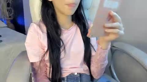 Snapshot of mellove_ chatting on August 2026 04:36:02 AM Mel online show from August 2026 04:36:02 AM