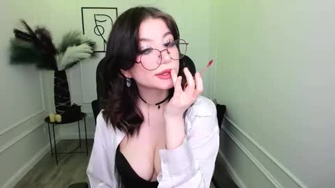 mellsawertyq online show from November 2025 07:46:02 PM