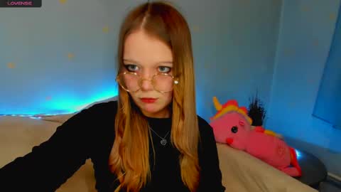 Snapshot of melmooon chatting on February 2025 05:35:01 PM MelMooon online show from February 2025 05:35:01 PM