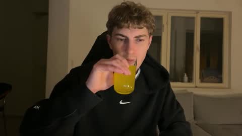 Melodicass online show from November 2025 07:29:01 PM