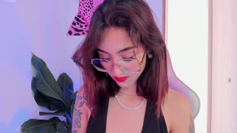 Melodie Roy 999 online show from February 2025 07:49:01 PM