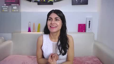 Snapshot of melodiroux_ chatting on October 2025 01:24:02 PM Melodi online show from October 2025 01:24:02 PM