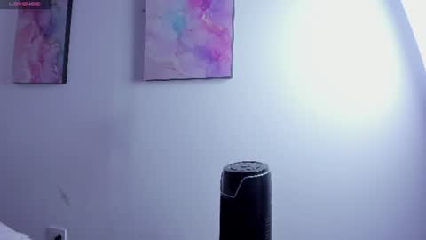 Snapshot of melodiroux_ chatting on July 2026 12:45:02 PM Melodi online show from July 2026 12:45:02 PM