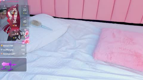 Snapshot of melody_blake16 chatting on December 2024 05:44:01 PM online show from December 2024 05:44:01 PM