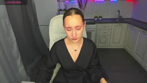 Snapshot of melodyoflovee chatting on December 2024 04:42:01 AM Kaylie online show from December 2024 04:42:01 AM