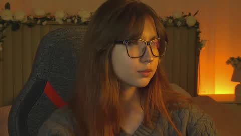 Snapshot of memorycadence chatting on October 2025 03:20:02 PM Mia online show from October 2025 03:20:02 PM
