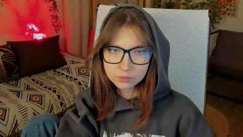 Snapshot of memorycadence chatting on October 2025 03:22:02 PM Mia online show from October 2025 03:22:02 PM