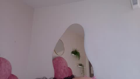  Memphis Williams  online show from October 2025 03:20:02 AM