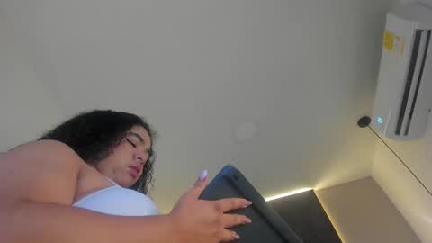  Memphis Williams  online show from November 2025 02:56:02 AM