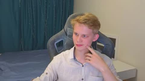 Mickey online show from October 2025 02:17:02 PM