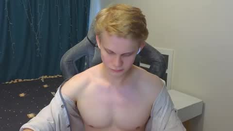 Mickey online show from November 2025 10:06:02 AM