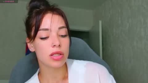 Snapshot of meow_moore chatting on June 2026 05:12:01 AM Megan online show from June 2026 05:12:01 AM