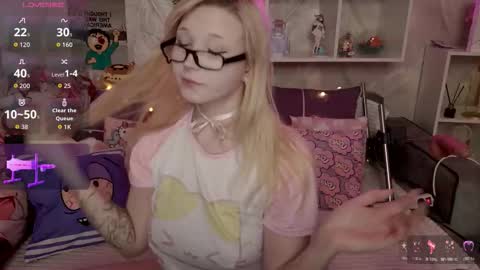 MeowkaKitty online show from February 2026 02:40:01 AM