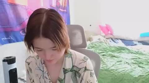 Snapshot of meowki4 chatting on September 2025 11:43:01 AM meowme online show from September 2025 11:43:01 AM