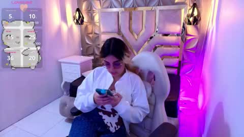    online show from October 2025 07:01:02 PM