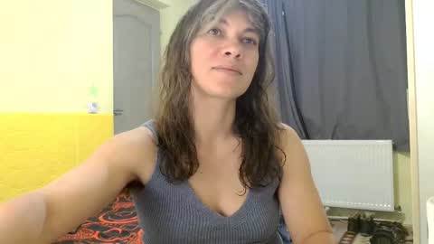 Snapshot of merciylove chatting on April 2026 01:17:01 PM Miss Helena online show from April 2026 01:17:01 PM