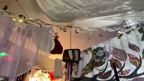 Snapshot of merelyalover chatting on March 2025 04:35:02 AM gurlnips online show from March 2025 04:35:02 AM