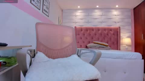 melissa online show from November 2025 01:02:01 PM