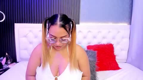 MHONIK BELUCI online show from January 2026 11:12:02 AM