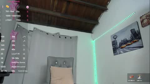 Mia online show from December 2024 04:04:02 AM