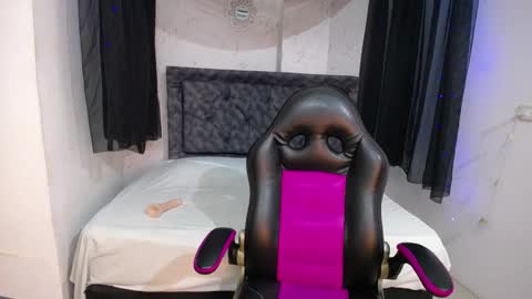  MIA online show from October 2025 12:34:02 PM