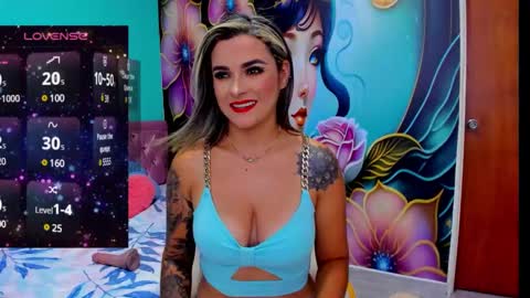 Snapshot of mia_bigtits_17 chatting on December 2024 08:53:01 PM Mia online show from December 2024 08:53:01 PM