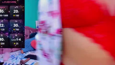 Snapshot of mia_bigtits_17 chatting on January 2025 10:48:01 PM Mia online show from January 2025 10:48:01 PM