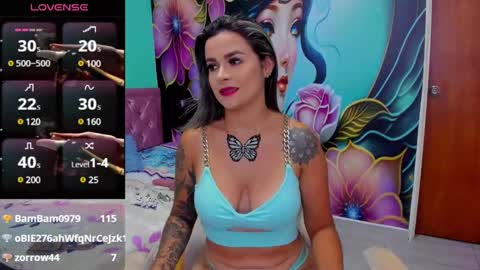 Snapshot of mia_bigtits_17 chatting on March 2025 05:28:02 PM Mia online show from March 2025 05:28:02 PM