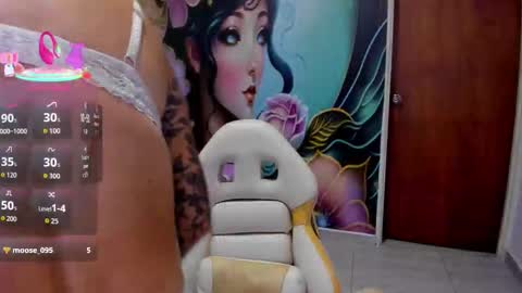 Snapshot of mia_bigtits_17 chatting on November 2025 08:41:01 PM Mia online show from November 2025 08:41:01 PM