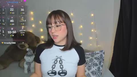 Snapshot of mia_blaiir chatting on December 2024 12:26:02 AM Mia Blair online show from December 2024 12:26:02 AM