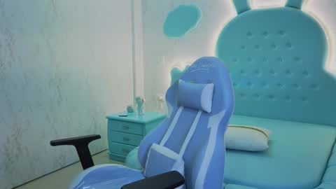 Snapshot of mia_cuttee chatting on October 2025 03:30:01 AM Mia Cuttee online show from October 2025 03:30:01 AM