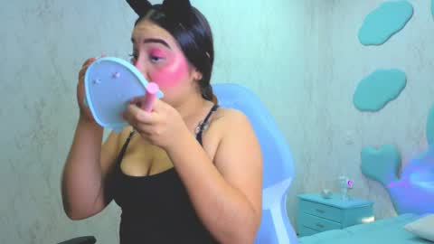 Snapshot of mia_cuttee chatting on November 2025 03:17:02 AM Mia Cuttee online show from November 2025 03:17:02 AM