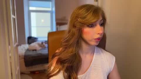 Snapshot of mia_daddysgirl chatting on October 2025 08:45:02 AM Daddys Girl online show from October 2025 08:45:02 AM