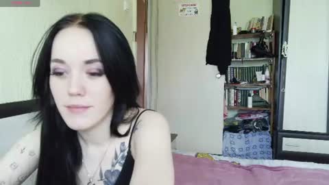 Snapshot of mia_ellis_ chatting on August 2026 10:10:01 AM Mia and Jenny online show from August 2026 10:10:01 AM