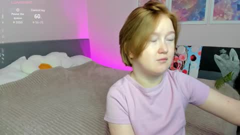 Mia online show from November 2025 02:22:02 AM