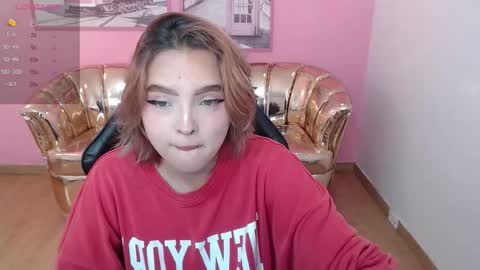 Mia online show from November 2025 12:38:02 PM