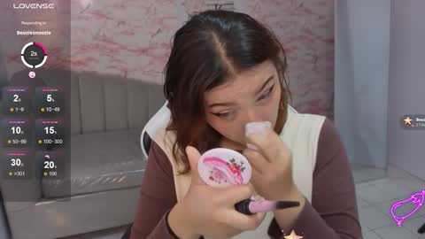 Mia online show from February 2026 01:22:02 PM