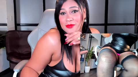 Mia.... Nice to meet you  thumb up me please its important online show from January 2025 12:38:02 PM