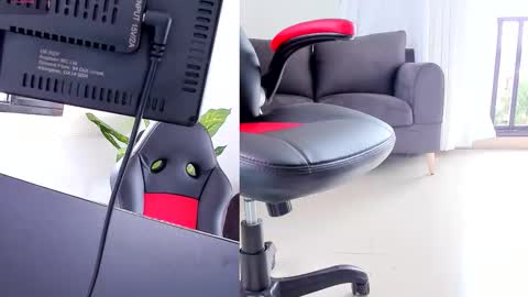 Mia.... Nice to meet you  thumb up me please its important online show from November 2025 07:25:01 PM