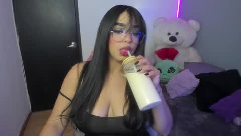 Snapshot of mia_j51 chatting on January 2026 10:34:01 PM Mia J Abbey online show from January 2026 10:34:01 PM