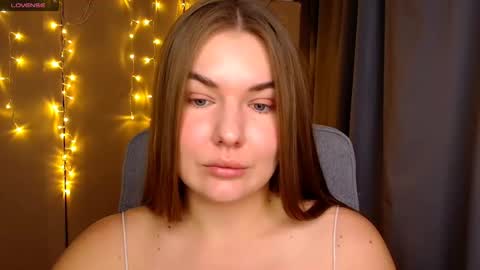mia_lemm online show from September 2025 07:55:02 AM