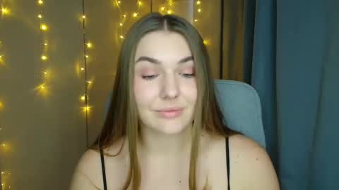 mia_lemm online show from October 2025 09:32:01 AM