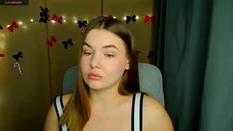 mia_lemm online show from December 2025 06:55:01 AM