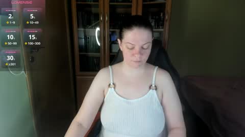 Snapshot of mia_lores chatting on April 2026 09:08:01 AM mia_lores online show from April 2026 09:08:01 AM
