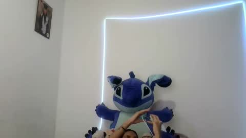 mia lucy 21 online show from October 2025 02:07:01 PM