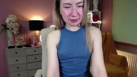 Snapshot of mia_luxx92 chatting on January 2025 07:54:01 AM Mia online show from January 2025 07:54:01 AM