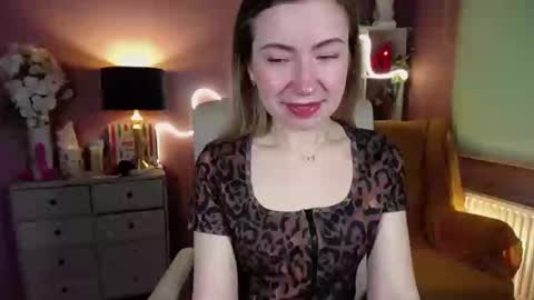 Snapshot of mia_luxx92 chatting on February 2025 07:28:01 AM Mia online show from February 2025 07:28:01 AM