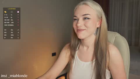 Snapshot of mia_milagros chatting on December 2024 11:56:01 PM mia_milagros online show from December 2024 11:56:01 PM