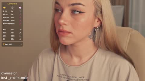 Snapshot of mia_milagros chatting on January 2025 03:49:02 AM mia_milagros online show from January 2025 03:49:02 AM