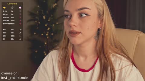 Snapshot of mia_milagros chatting on January 2025 01:10:01 AM mia_milagros online show from January 2025 01:10:01 AM